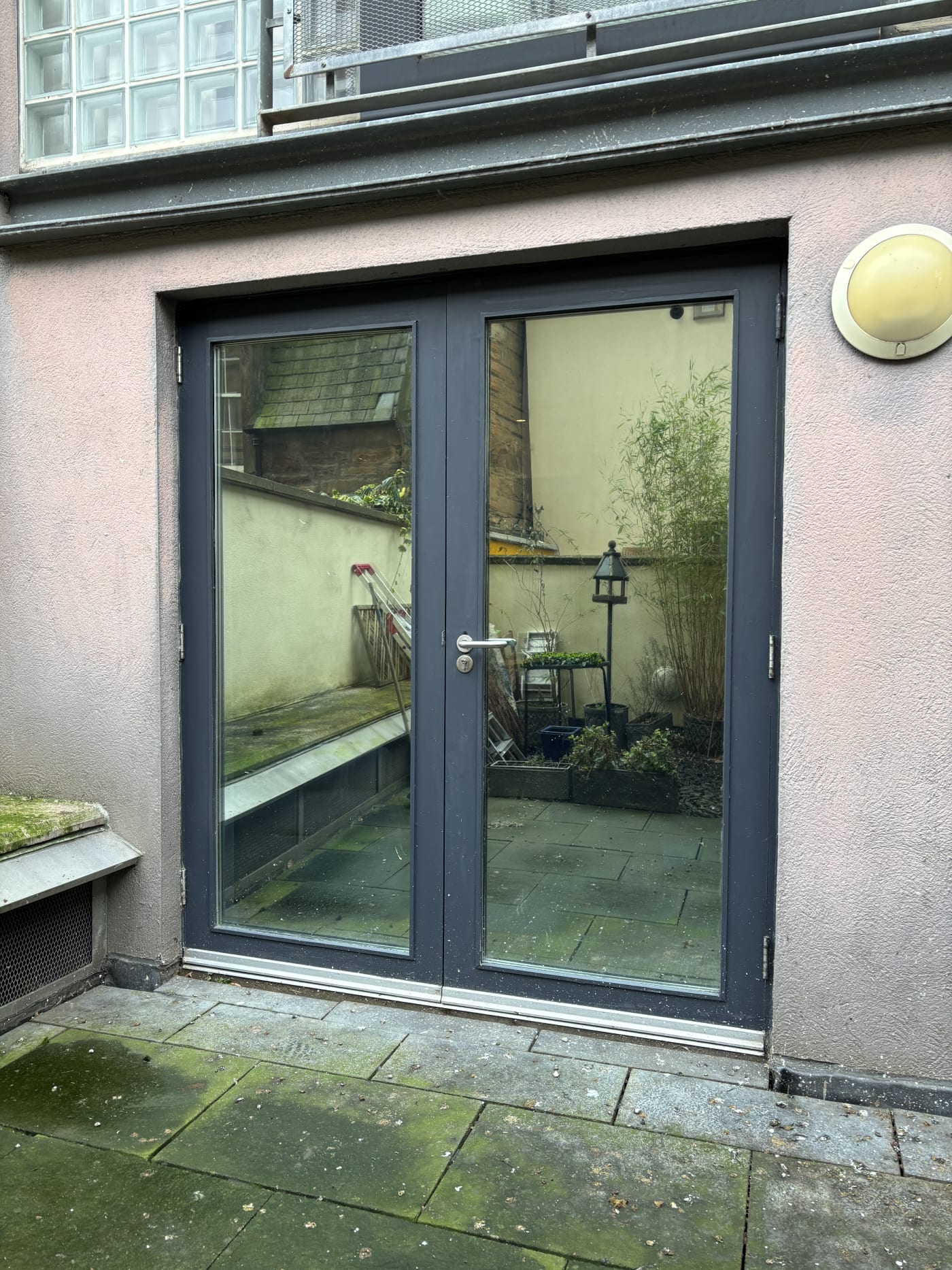 Window film installation 2 in Edinburgh, Scotland